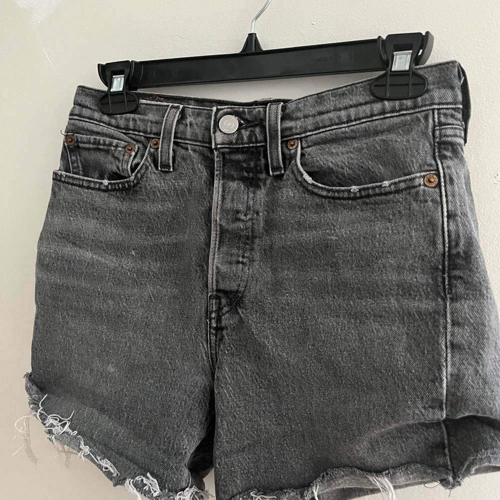 Levi’s black Denim Women Shorts